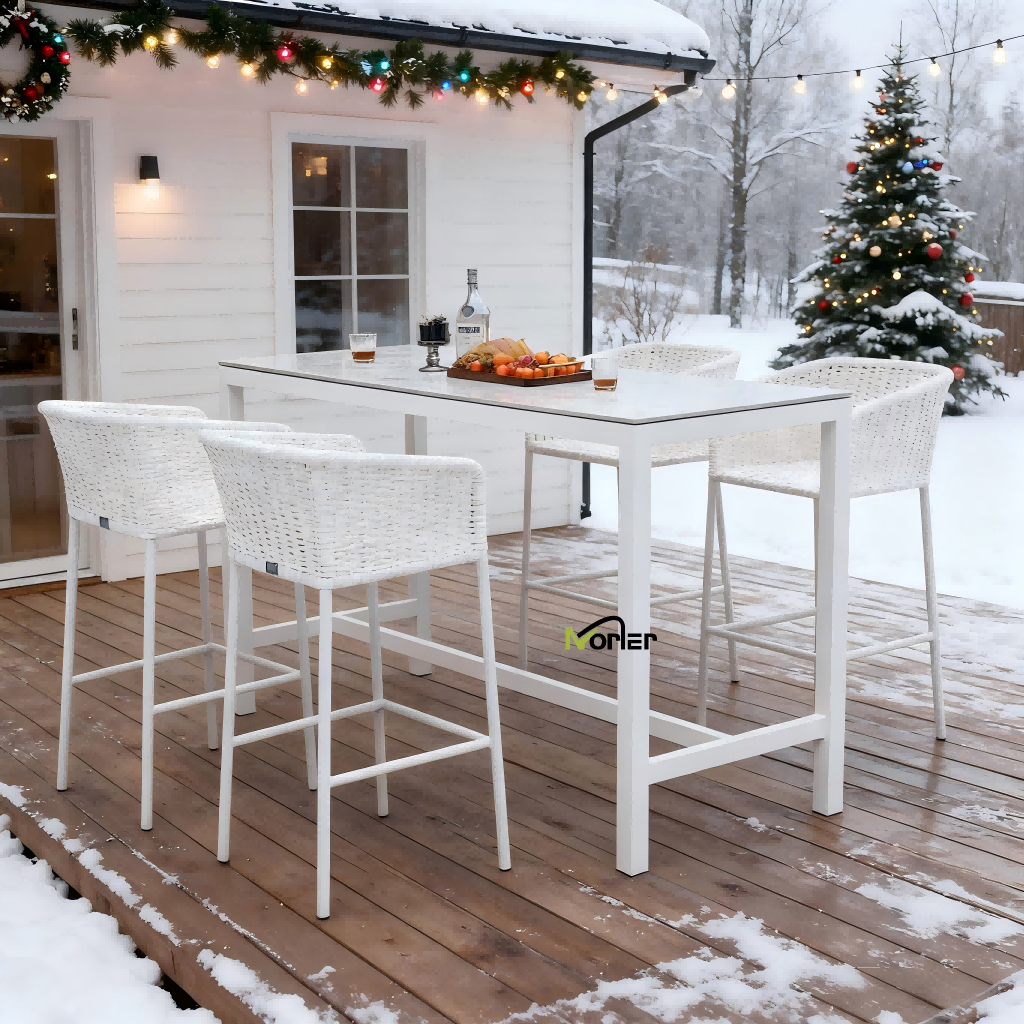 Norler Christmas Outdoor Barstolar lyser upp julen
